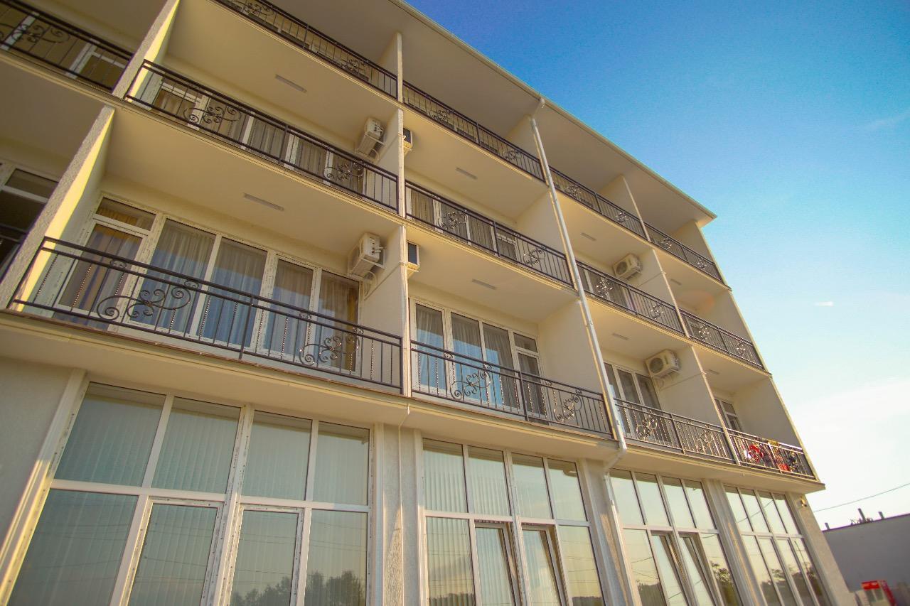 Sariya Hotel Kheivani Kültér fotó