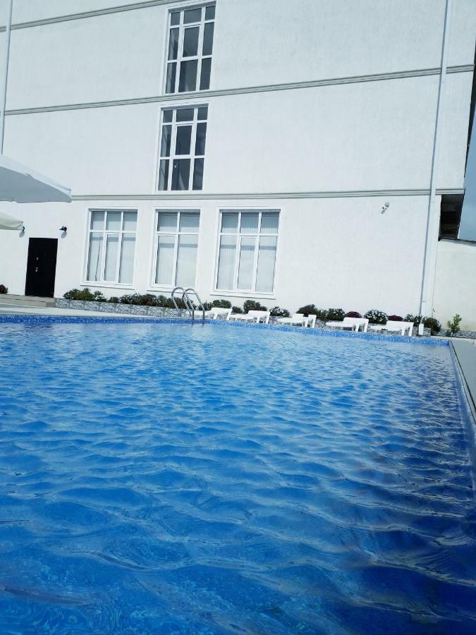 Sariya Hotel Kheivani Kültér fotó