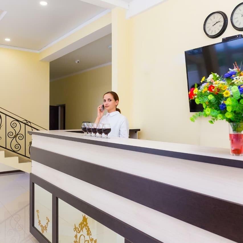 Sariya Hotel Kheivani Kültér fotó